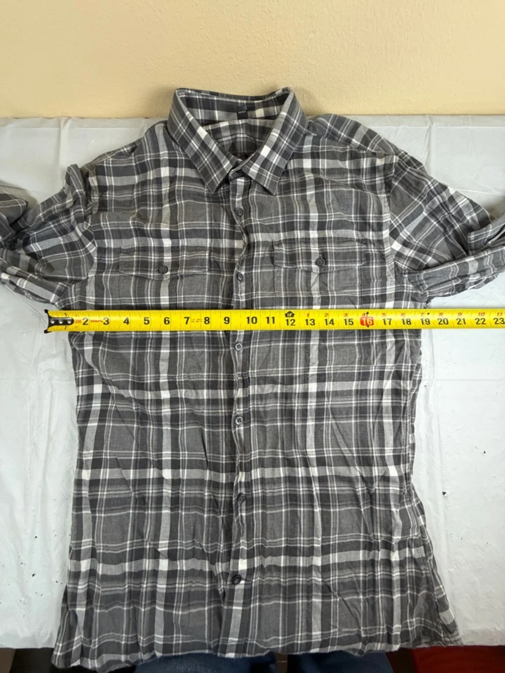Banana Republic Gray‎ and White Plaid Casual Button-Down Shirt